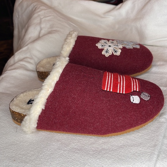 Lands' End Women's Felt Scuff Slippers Embroidered Soft Sherpa Lined sz 7 - Picture 8 of 12